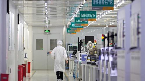 絲路青年說 | 點亮群島的智慧之光 中國青年工程師讓印尼電網(wǎng)更智慧